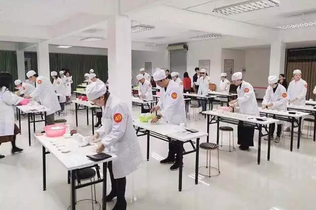 不會評茶的靜靜不是好的研發師