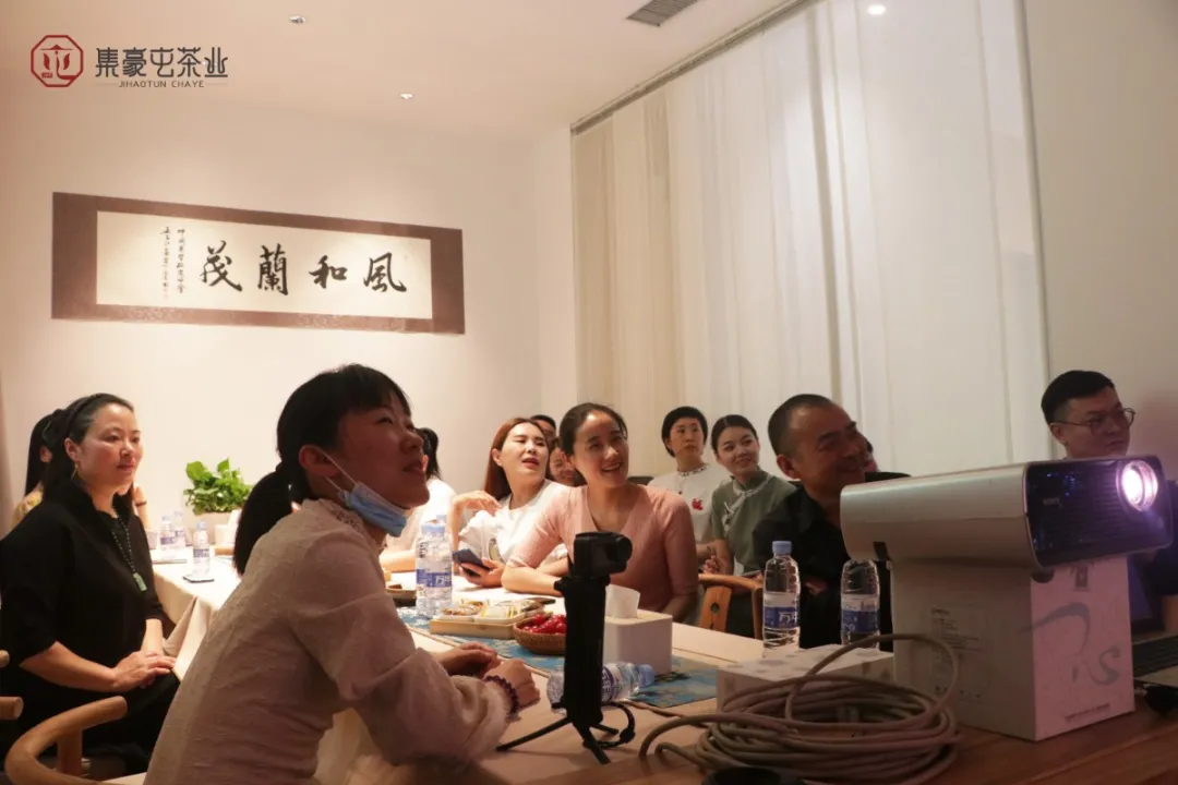 喜訊|熱烈慶祝集豪屯茶業(yè)首家城市體驗店開業(yè)