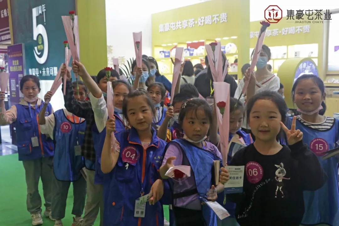 母親節,讓我們以茶敬愛